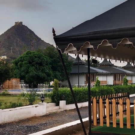 The Glorious Hills Resort פושקאר מראה חיצוני תמונה